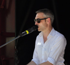 Mit Schirm und Melone, das ist CHARMBEREICH Mit Schirm und Melone, das ist CHARMBEREICH